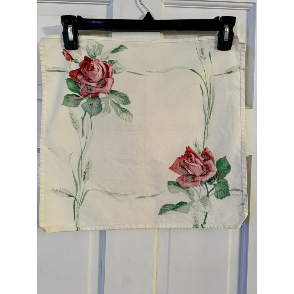 (4) Vintage 50's America's Pride Beauty Roses Fabric Elegant Table Cloth Napkins